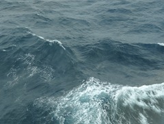 03 Fifteen meter swells