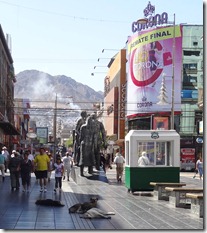 05 Mary & dogs in pedestrian mall