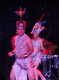 78 Peruvian folk dance show on Prinsendam