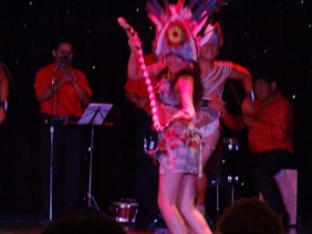 82 Peruvian folk dance show on Prinsendam