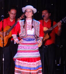 85 Peruvian folk dance show on Prinsendam