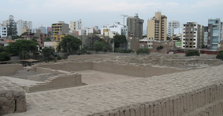 93 Miraflores skyline from Huaca Pucllana