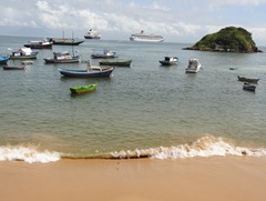 05 Buzios beach & ships