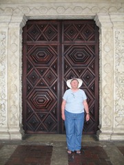 07 Mary by door to Convento Sao Francisco de Assis