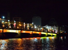 102 Canal tour bridge