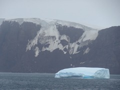 14 King George's Island (Isla 25 de Mayo in Argentina)