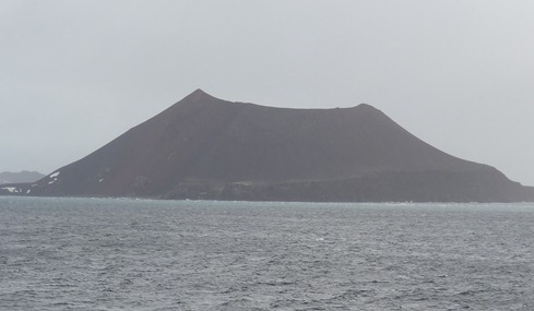 19 Penguin Island (volcano)