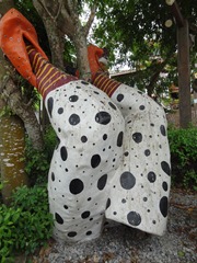 37 Sculpture of legs