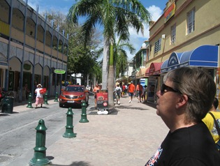 08 Mary on Philipsburg shopping street