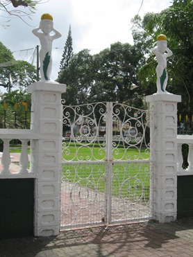 18 Gate to Derek Walcott Square,with cherubim
