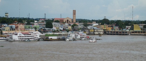 42 Parintins from ship