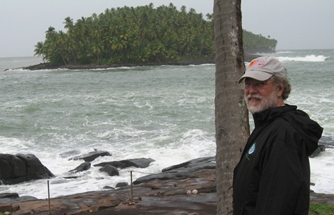 55 Rick & Devil's Island (Ile du Diable) from Ile Royale