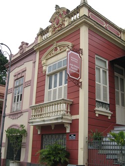 87 Biblioteca Municipal