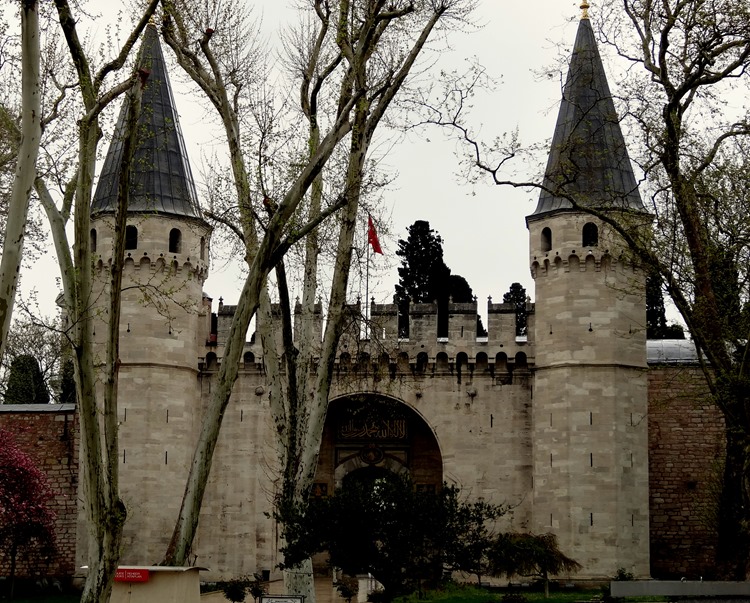 301. Istanbul Topkapi Palace 4-16