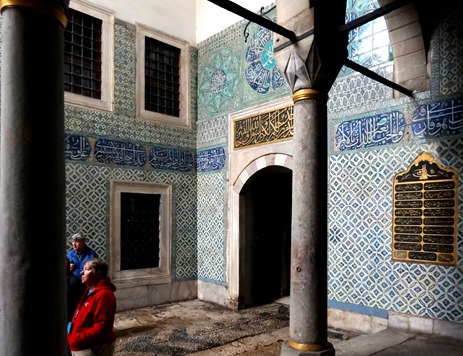 323. Istanbul Topkapi Palace 4-16_ShiftN