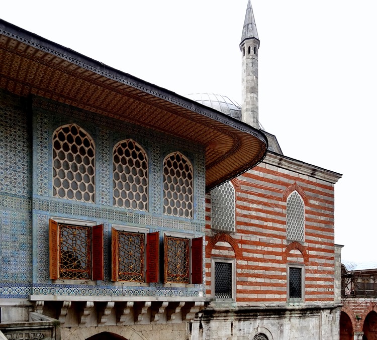 372. Istanbul Topkapi Palace 4-16_ShiftN