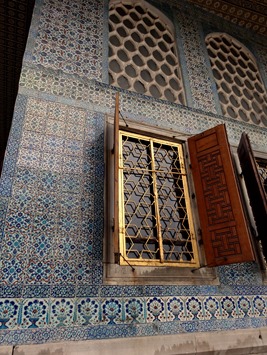 374. Istanbul Topkapi Palace 4-16