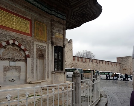 399. Istanbul Topkapi Palace 4-16_ShiftN