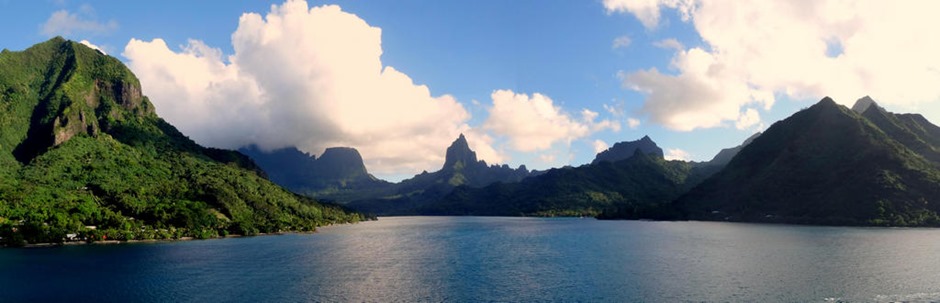 282a.  Opunohu Bay, Moorea_stitch