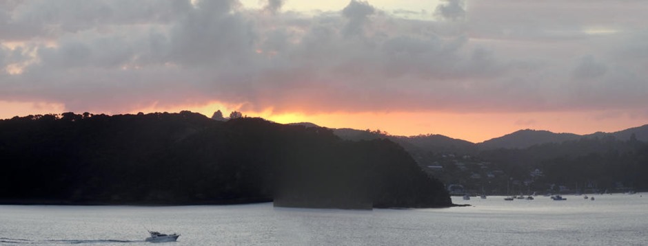 71a. Waitangi, New Zealand_stitch