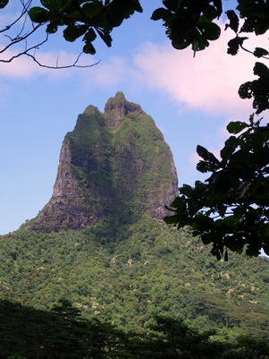 79.  Opunohu Bay, Moorea