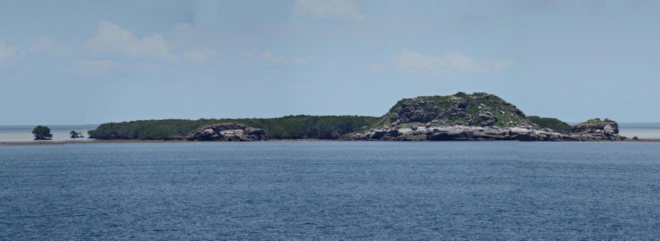 97. At Sea toward Darwin (Great Barrier Reer)_stitch