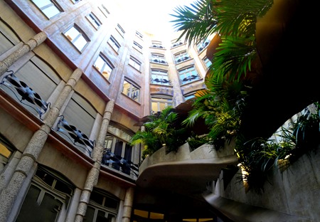 10a. Barcelona, Spain_stitch