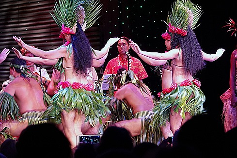 182. Tahiti Polynesian Show