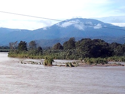 2.  Puerto Limon, Costa  Rica