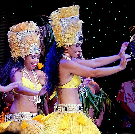 311. Tahiti Polynesian Show