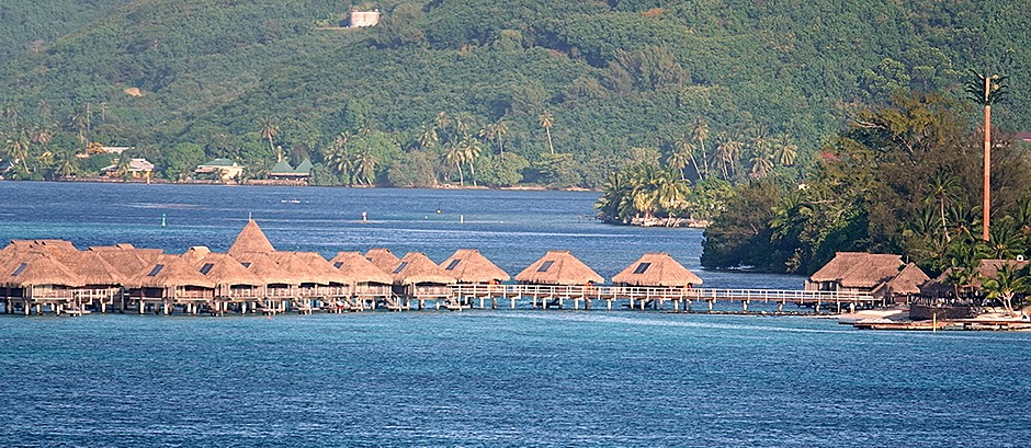 93. Opanuhu Bay, Moorea
