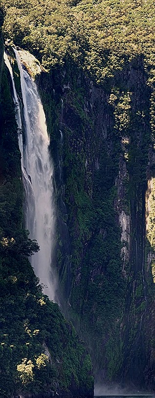 106a. Fjordland National Park, New Zealand_stitch