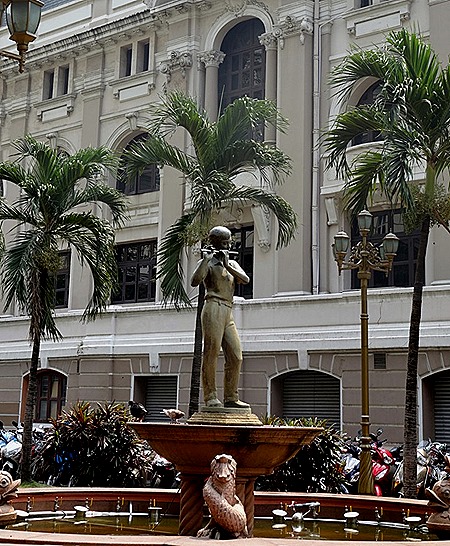 81a. Saigon, Vietnam_stitch