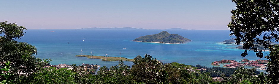 105a. Victoria, Mahe, Seychelles_stitch