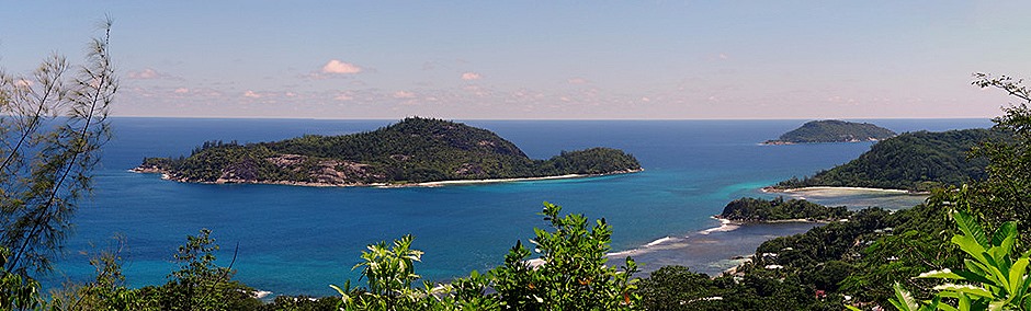 166a. Victoria, Mahe, Seychelles_stitch