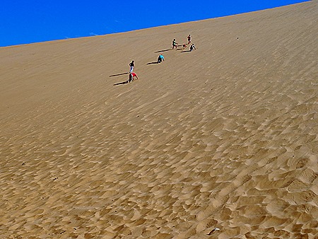 220. Walvis Bay, Namibia080418
