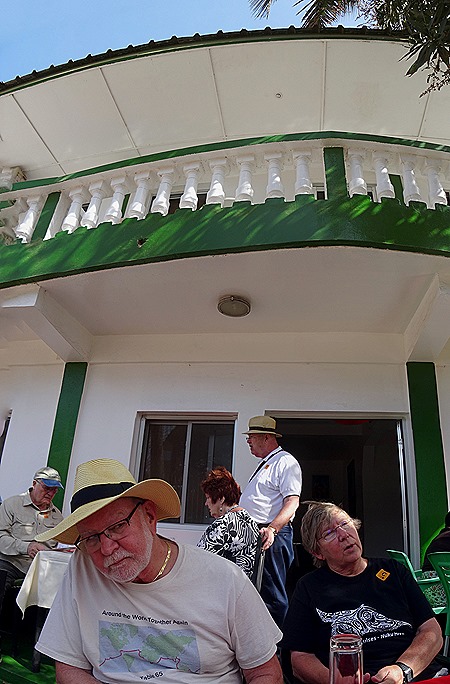 102a. Banjul, The Gambia_stitch