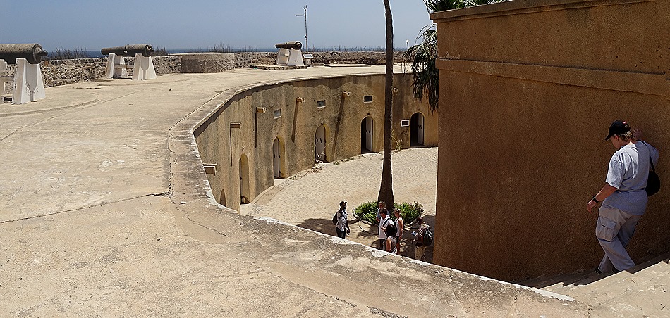 134a. Dakar, Senegal_stitch