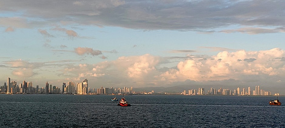 90a. Fuerte Amador_stitch