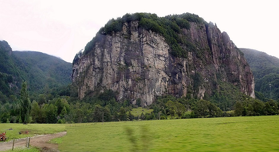 12a. Puerto Chacabuco, Chile_stitch