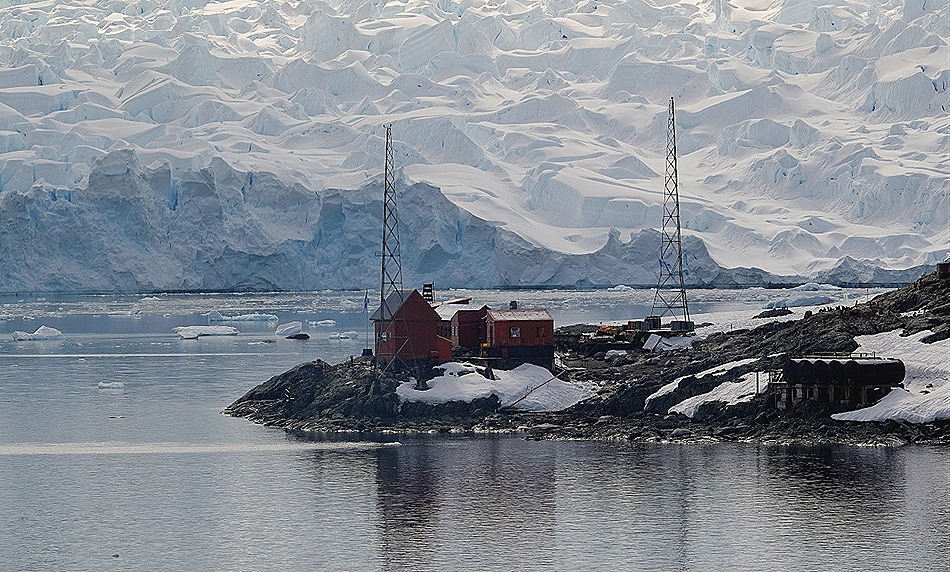 320. Antarctica (Day 1) edited