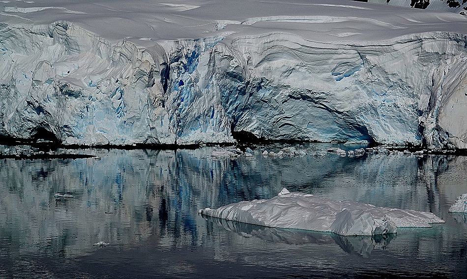 362b. Antarctica (Day 1) edited_stitch