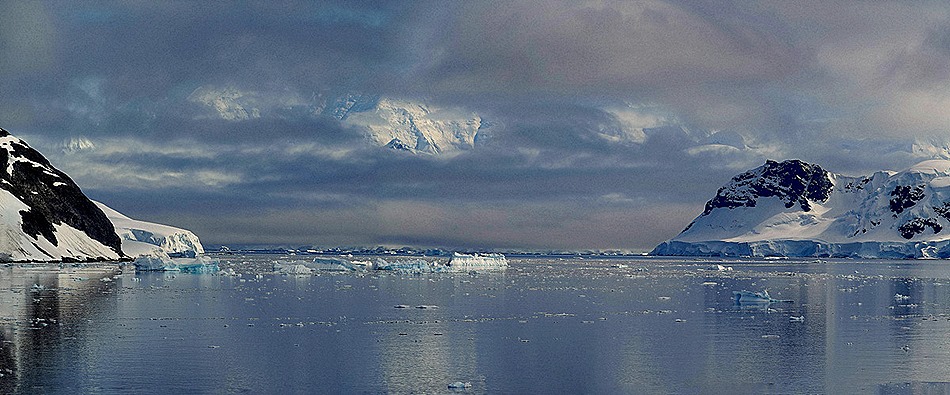 386a. Antarctica (Day 1) edited_stitch