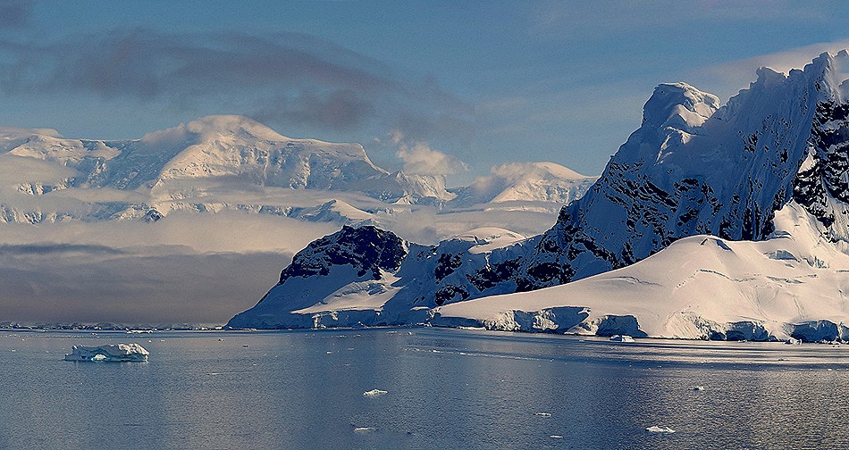 396a. Antarctica (Day 1) edited_stitch