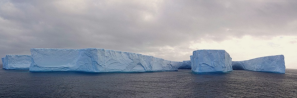195a. Antarctica Day 4 (King Georges Island)_stitch