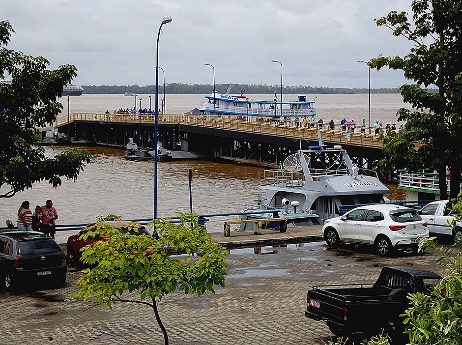 7. Parentins, Brazil