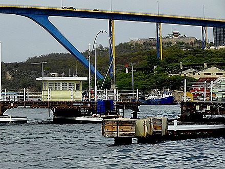 115a. Willemstadt, Curacao_stitch