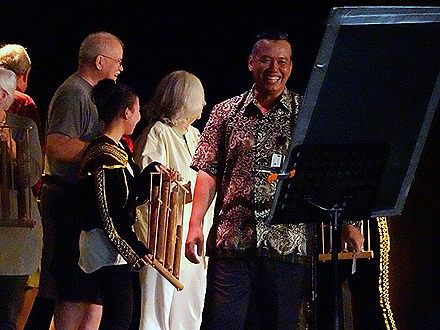 53. Indonesian Crew Show