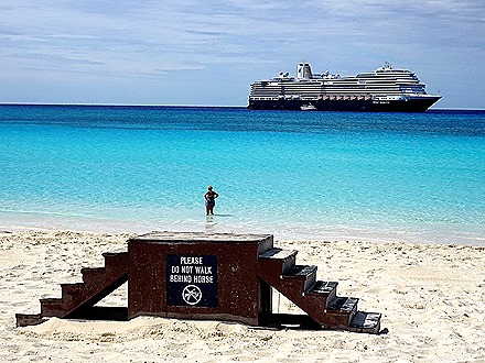 13. 2022, 03-26  Half Moon Cay, Bahamas