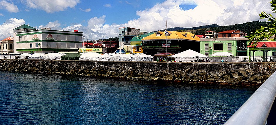 87a. 2022, 03-221  Roseau, Dominica_stitch